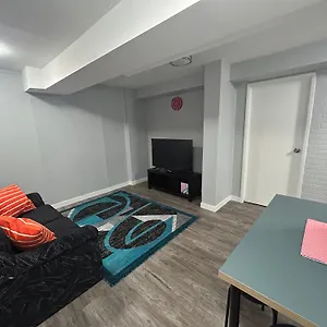 Cute Highlandpark Apartment Calgary